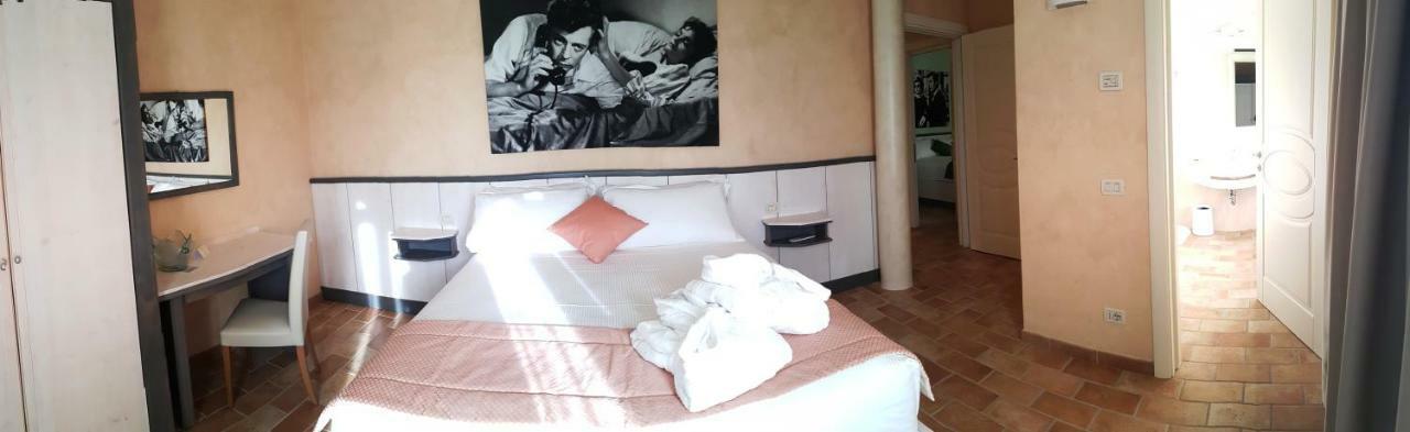 Hotel Locanda Dolce Vita サン・ドナ・ディ・ピアーヴェ エクステリア 写真